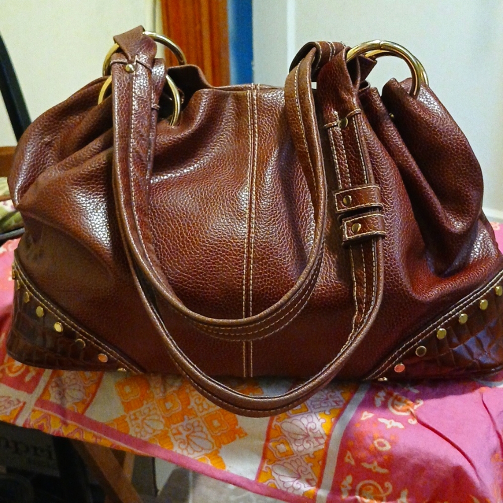 Tiannl Brown Leather Shoulder Bag with Gold Hardware